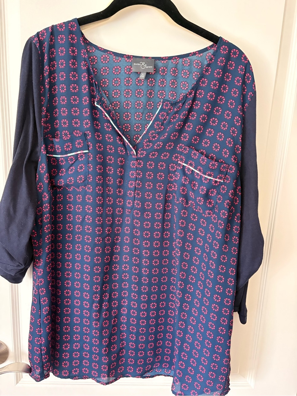 Market & Spruce Navy and Magenta Printed Tunic Blouse